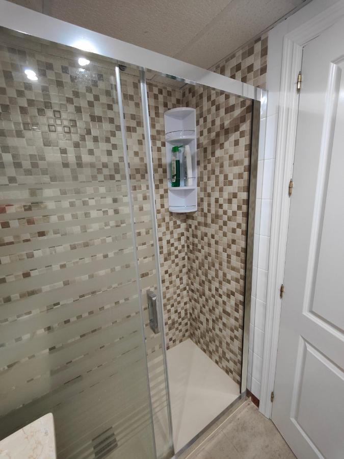 Gran Apartamento Cerca De La Playa Con Piscina En El Centro فوينخيرولا المظهر الخارجي الصورة