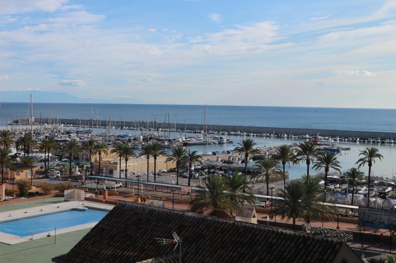 Gran Apartamento Cerca De La Playa Con Piscina En El Centro فوينخيرولا المظهر الخارجي الصورة